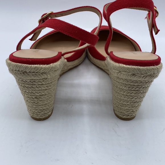 STUART WEITZMAN
Mykonos Closed-Toe‎ Espadrille Wedge - Picture 4 of 8
